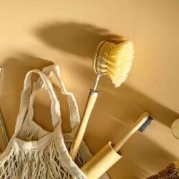 Plastic-free and reusable tools and accessories